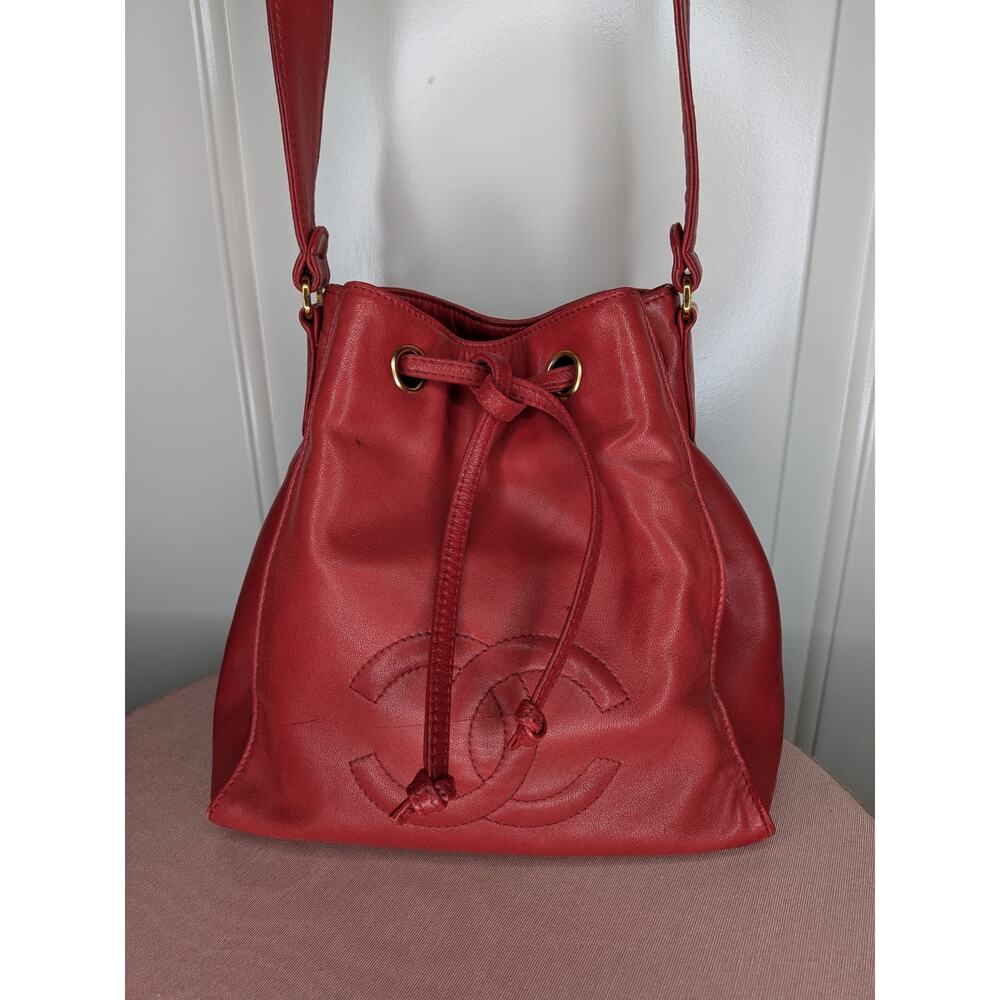 CHANEL Red Shoulder Bag